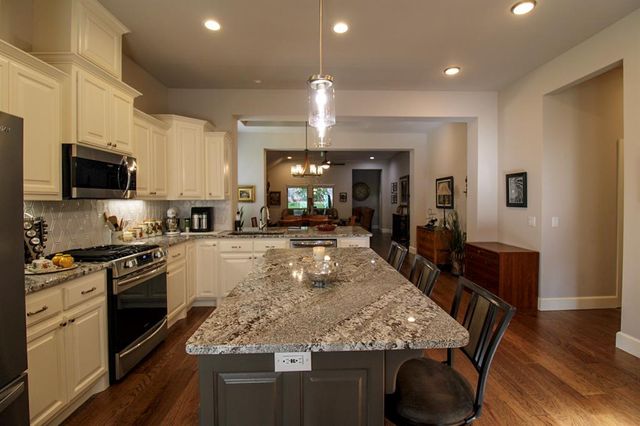 3413 Crampton Gap Way, Norman, OK 73069