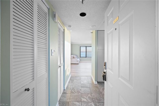 7501 River Rd Apt 14C, Newport News, VA 23607