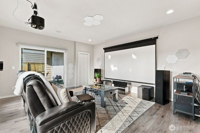 33569 Walnut Avenue SE, Black Diamond, WA 98010