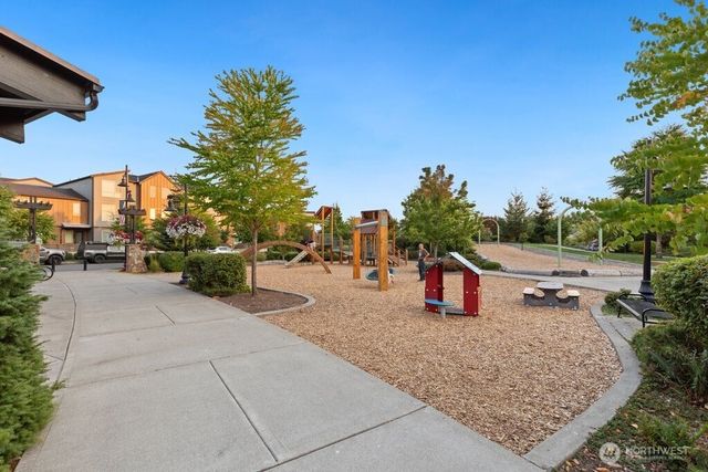 33569 Walnut Avenue SE, Black Diamond, WA 98010