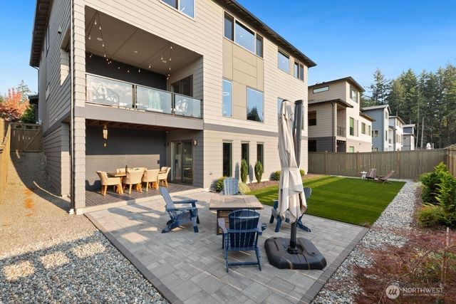 33569 Walnut Avenue SE, Black Diamond, WA 98010