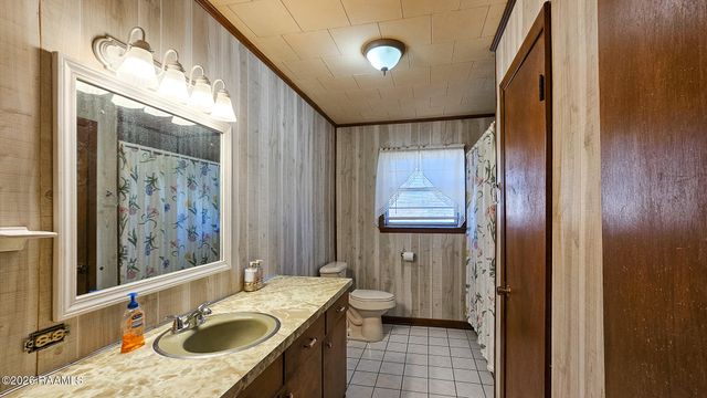 1025 Louis Drive, Breaux Bridge, LA 70517