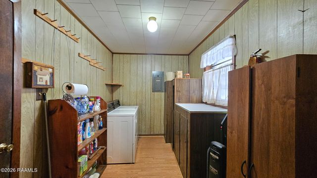 1025 Louis Drive, Breaux Bridge, LA 70517