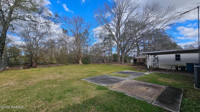 1025 Louis Drive, Breaux Bridge, LA 70517
