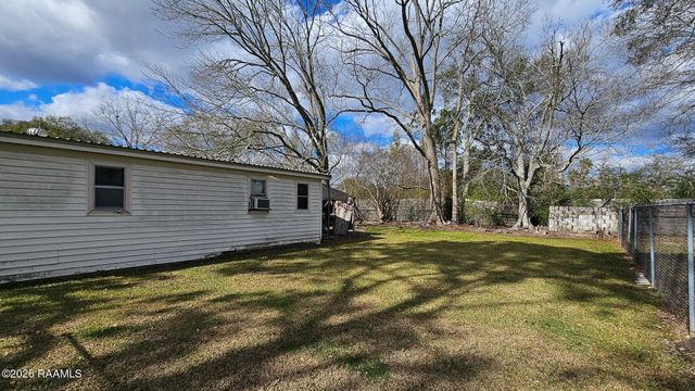 1025 Louis Drive, Breaux Bridge, LA 70517