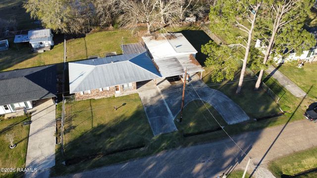 1025 Louis Drive, Breaux Bridge, LA 70517