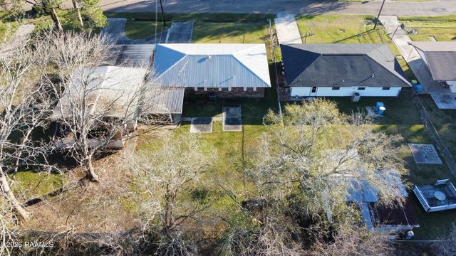 1025 Louis Drive, Breaux Bridge, LA 70517