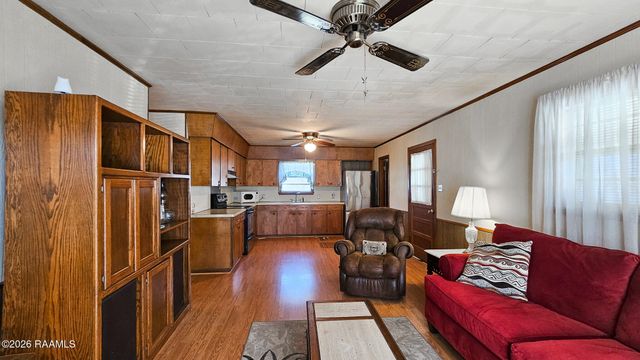 1025 Louis Drive, Breaux Bridge, LA 70517