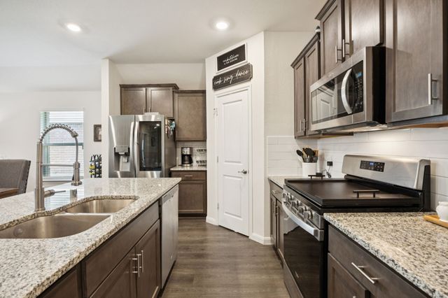 405 Spur Ridge, Princeton, TX 75407