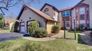 2 Hempstead Drive, Monroe, NJ 08831