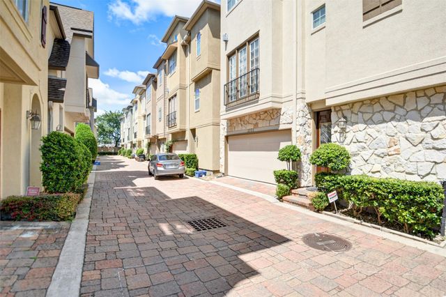 2731 Sherwin Street, Houston, TX 77007