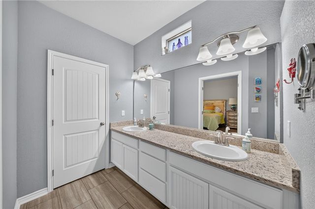 2518 Las Estrellas St, Corpus Christi, TX 78414