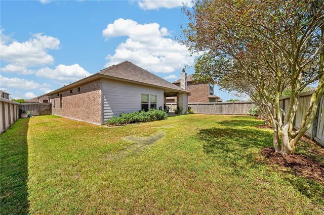 2518 Las Estrellas St, Corpus Christi, TX 78414