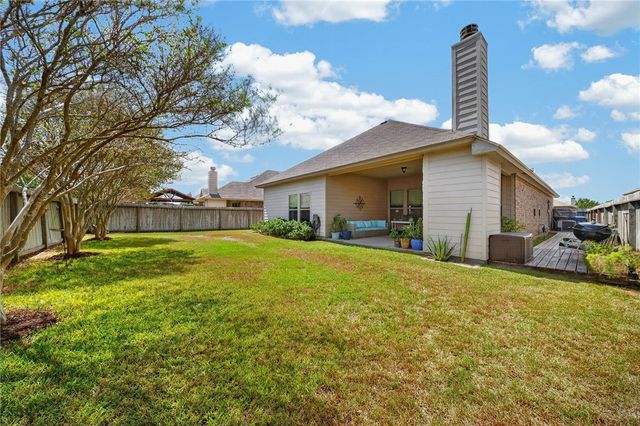 2518 Las Estrellas St, Corpus Christi, TX 78414