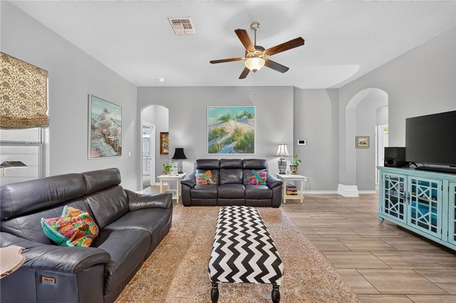 2518 Las Estrellas St, Corpus Christi, TX 78414