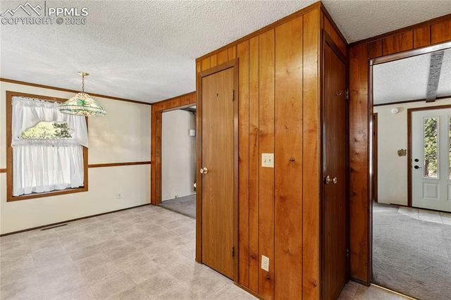 1828 Sioux Road, Florissant, CO 80816