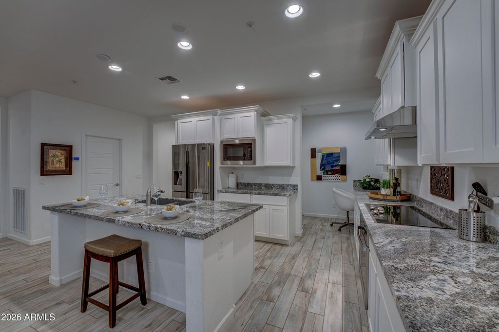 Image 10 of property listing at 17985 E Silver Sage Lane, Rio Verde, AZ 85263