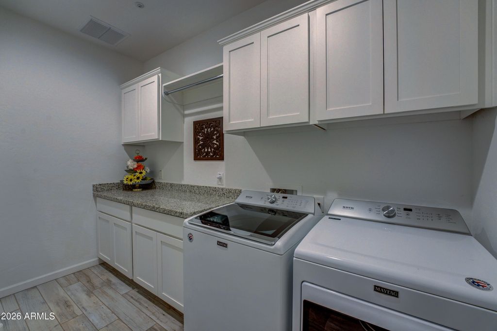 Image 40 of property listing at 17985 E Silver Sage Lane, Rio Verde, AZ 85263