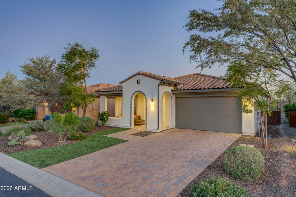 Image 5 of property listing at 17985 E Silver Sage Lane, Rio Verde, AZ 85263