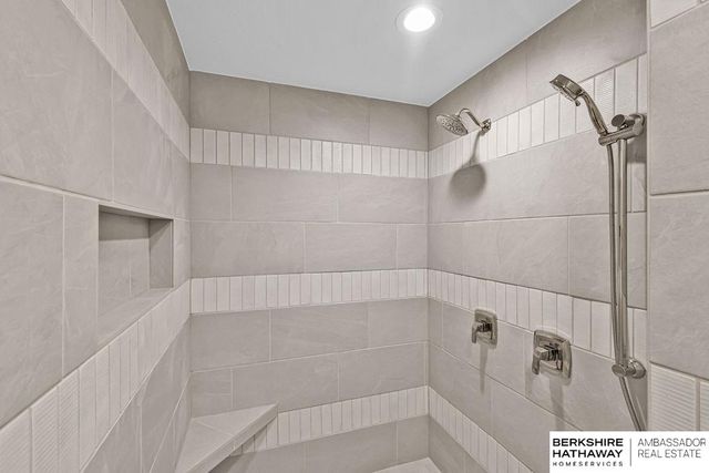 12620 S 78th Avenue, Papillion, NE 68046