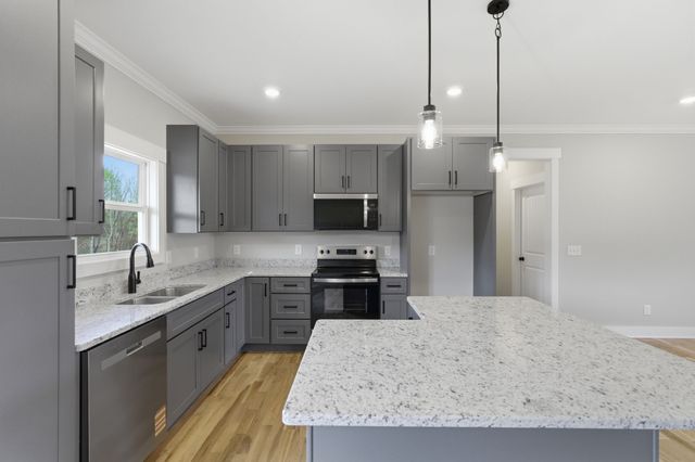 2981 Lights Chapel Rd, Greenbrier, TN 37073