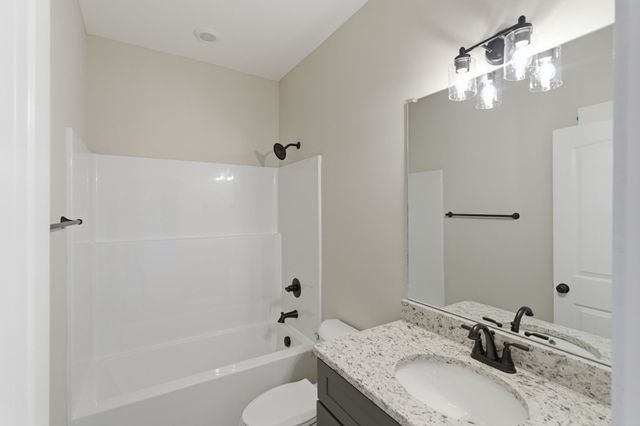 2981 Lights Chapel Rd, Greenbrier, TN 37073