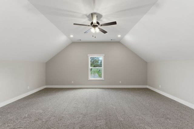 2981 Lights Chapel Rd, Greenbrier, TN 37073