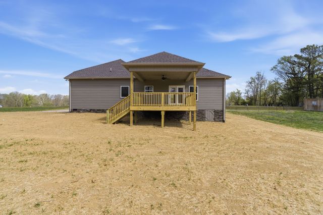 2981 Lights Chapel Rd, Greenbrier, TN 37073