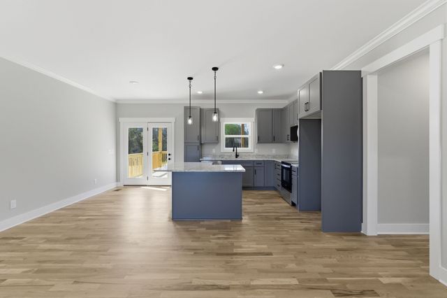 2981 Lights Chapel Rd, Greenbrier, TN 37073