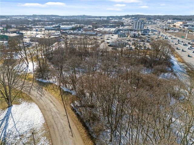 50th Street NW, Canton, OH 44718