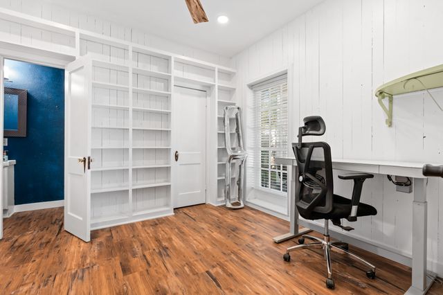 1504 Maple Street, Irving, TX 75060