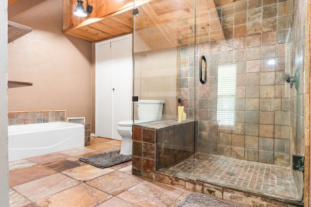 1504 Maple Street, Irving, TX 75060