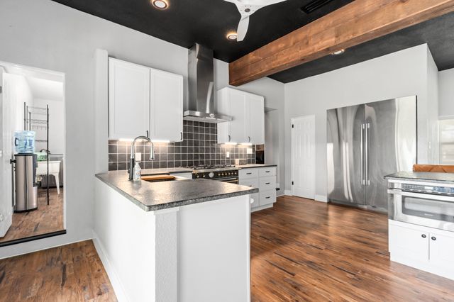 1504 Maple Street, Irving, TX 75060