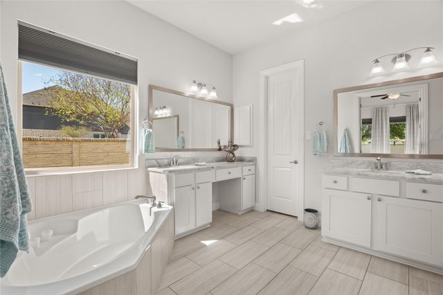 3801 Octavia DR, Pflugerville, TX 78660