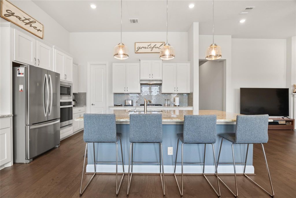 3801 Octavia DR, Pflugerville, TX 78660