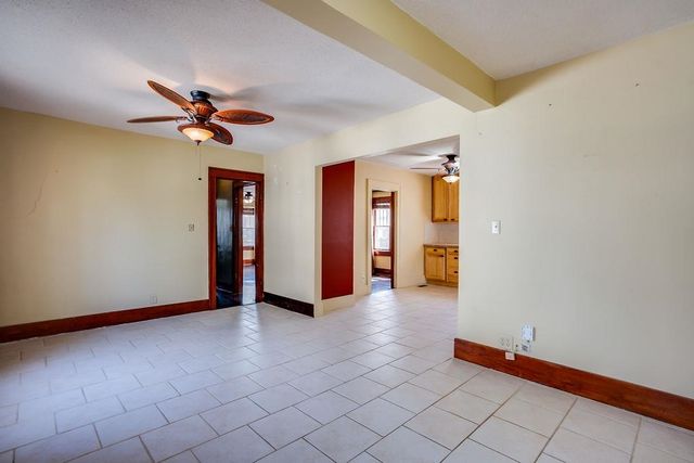 215 S Sedgwick, Wichita, KS 67213