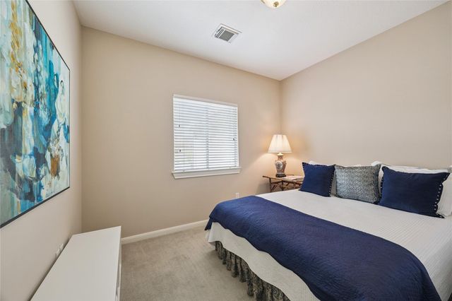 327 S Gate Stone, Houston, TX 77007