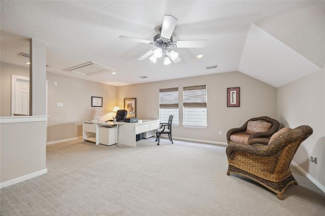 327 S Gate Stone, Houston, TX 77007