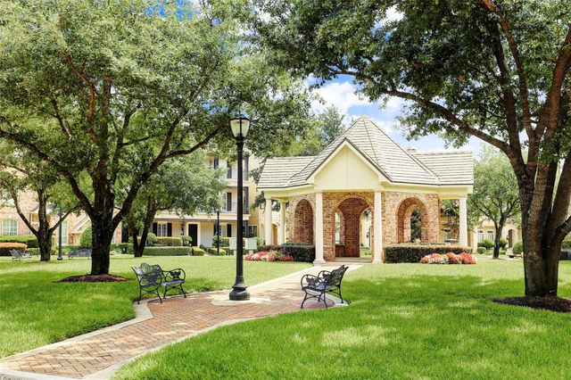 327 S Gate Stone, Houston, TX 77007