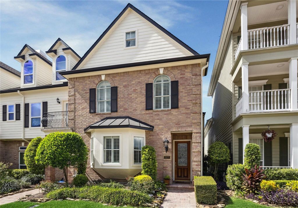 327 S Gate Stone, Houston, TX 77007