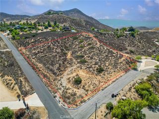 21436 Ridgedale, Lake Mathews, CA 92570