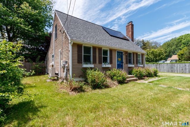 15 Bluff Avenue, Clinton, CT 06413
