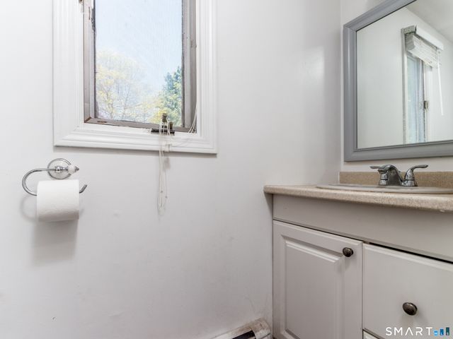 15 Bluff Avenue, Clinton, CT 06413