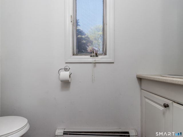 15 Bluff Avenue, Clinton, CT 06413