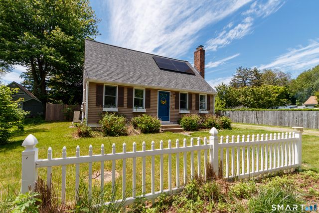 15 Bluff Avenue, Clinton, CT 06413