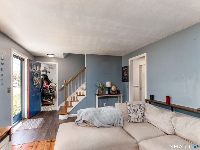 15 Bluff Avenue, Clinton, CT 06413
