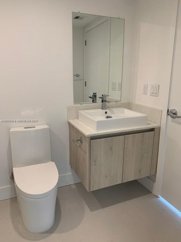 13800 Highland Dr 403, North Miami Beach, FL 33181