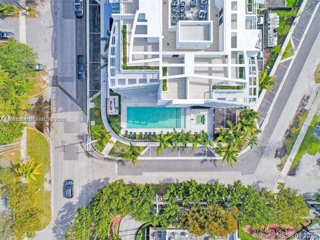 13800 Highland Dr 403, North Miami Beach, FL 33181