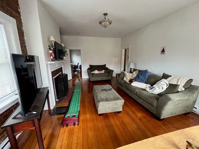 915 Beacon 3, Boston, MA 02215