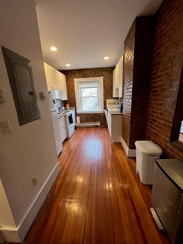 915 Beacon 3, Boston, MA 02215